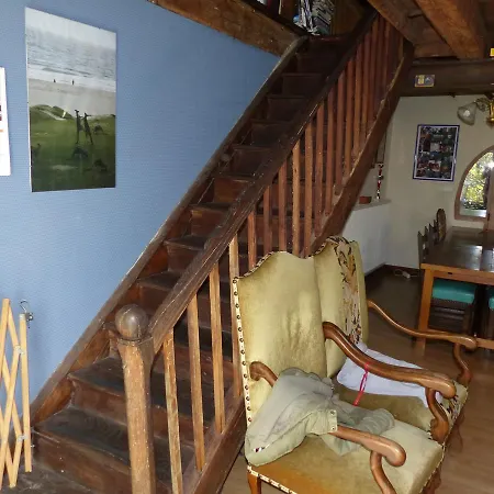 Bed & Breakfast A L'australienne Au Coeur Des Volcans D'auvergne 3*